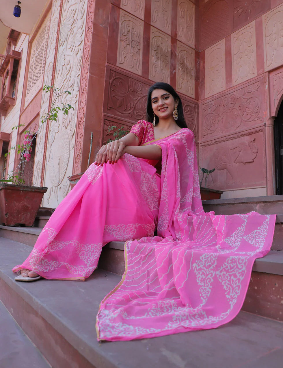 What Makes the Latest Sarees Trends for 2024 Stand Out?