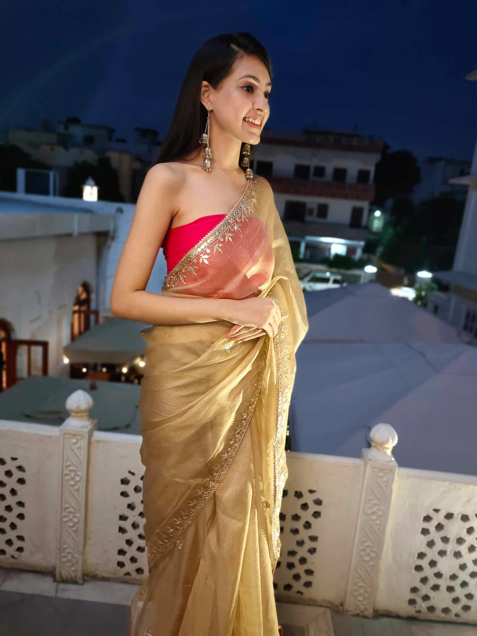 Stunning Cocktail Saree Looks: Elevate Your Evening Style