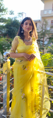 Sunflower Splendor (Pure Organza Handpainted Saree)