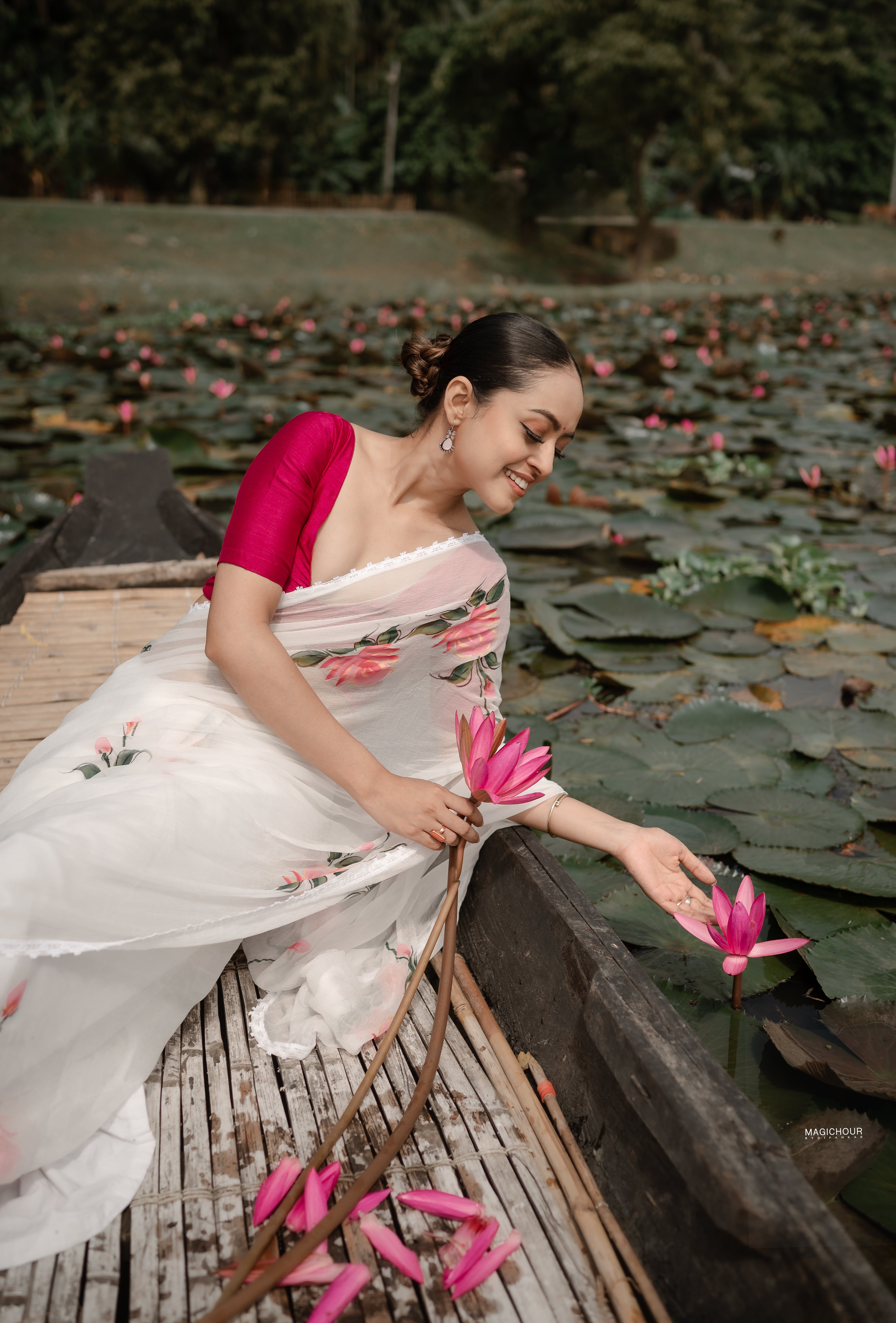 Ivory Whispers (Pure Chiffon Hand Painted Saree)