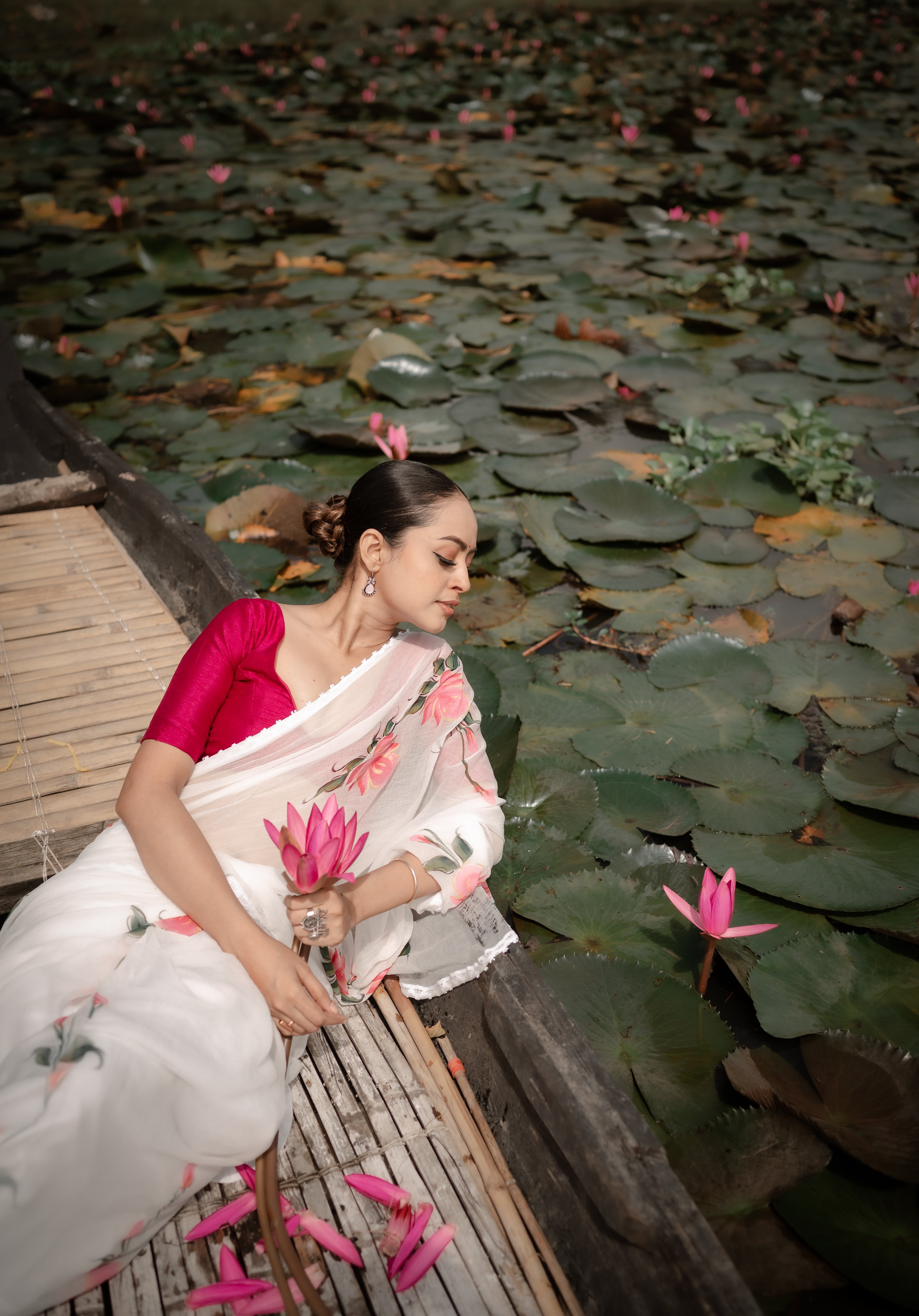 Ivory Whispers (Pure Chiffon Hand Painted Saree)