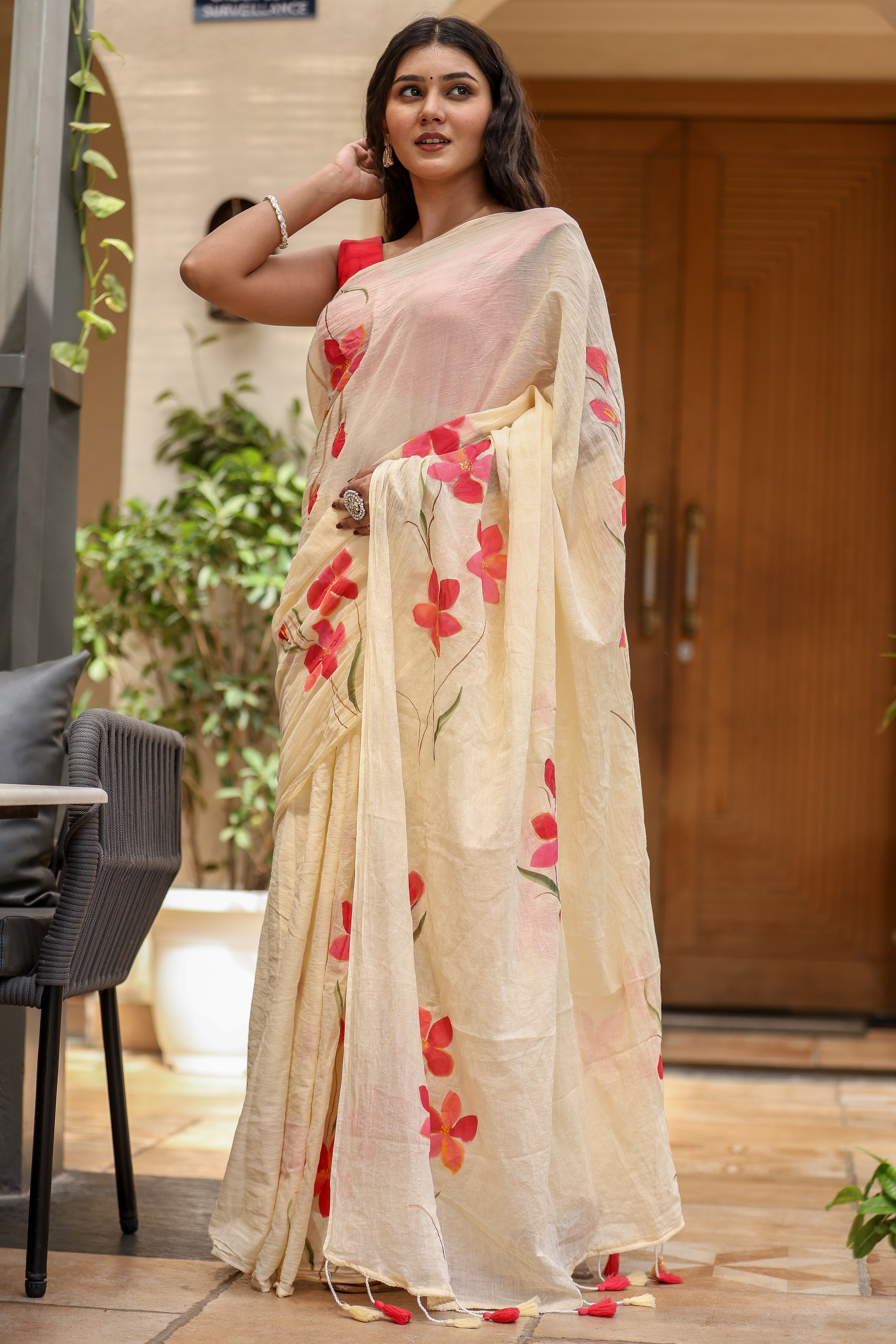 Petal Whisper (Handpainted Ivory Creme Malmal Saree)