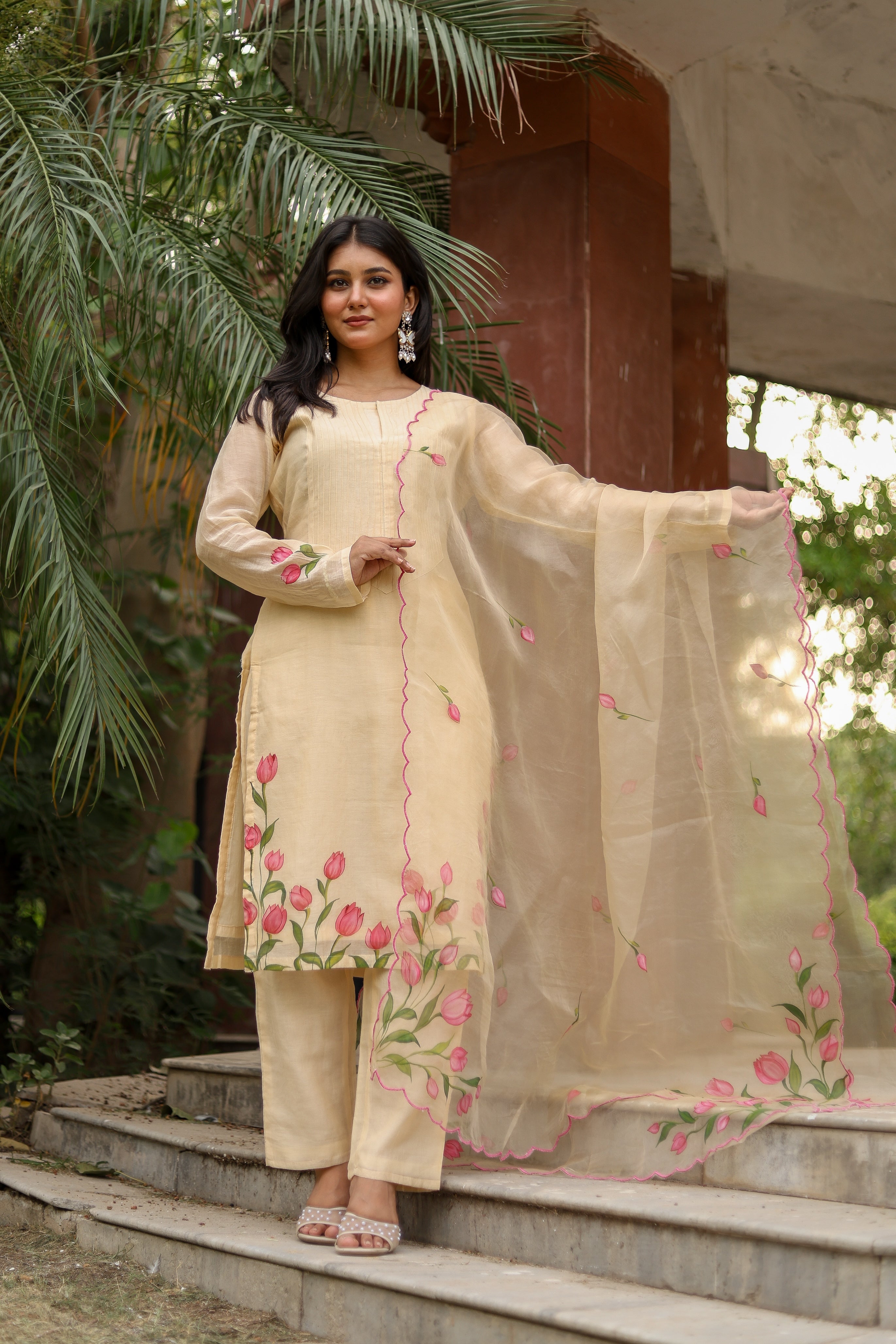 Tulip Whisper(Pure Mal Chanderi Handpainted Kurta Set with Organza Dupatta)