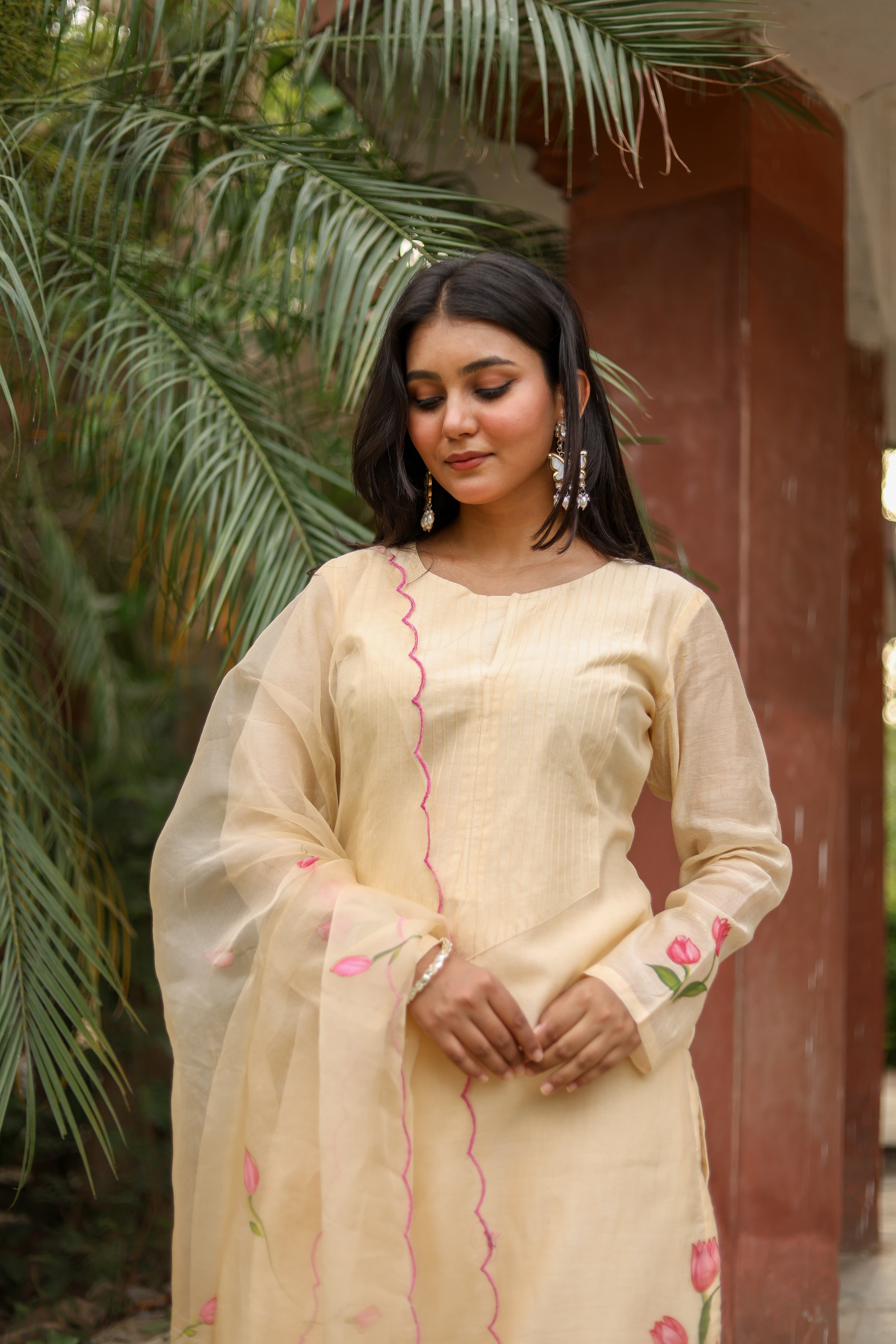 Tulip Whisper(Pure Mal Chanderi Handpainted Kurta Set with Organza Dupatta)