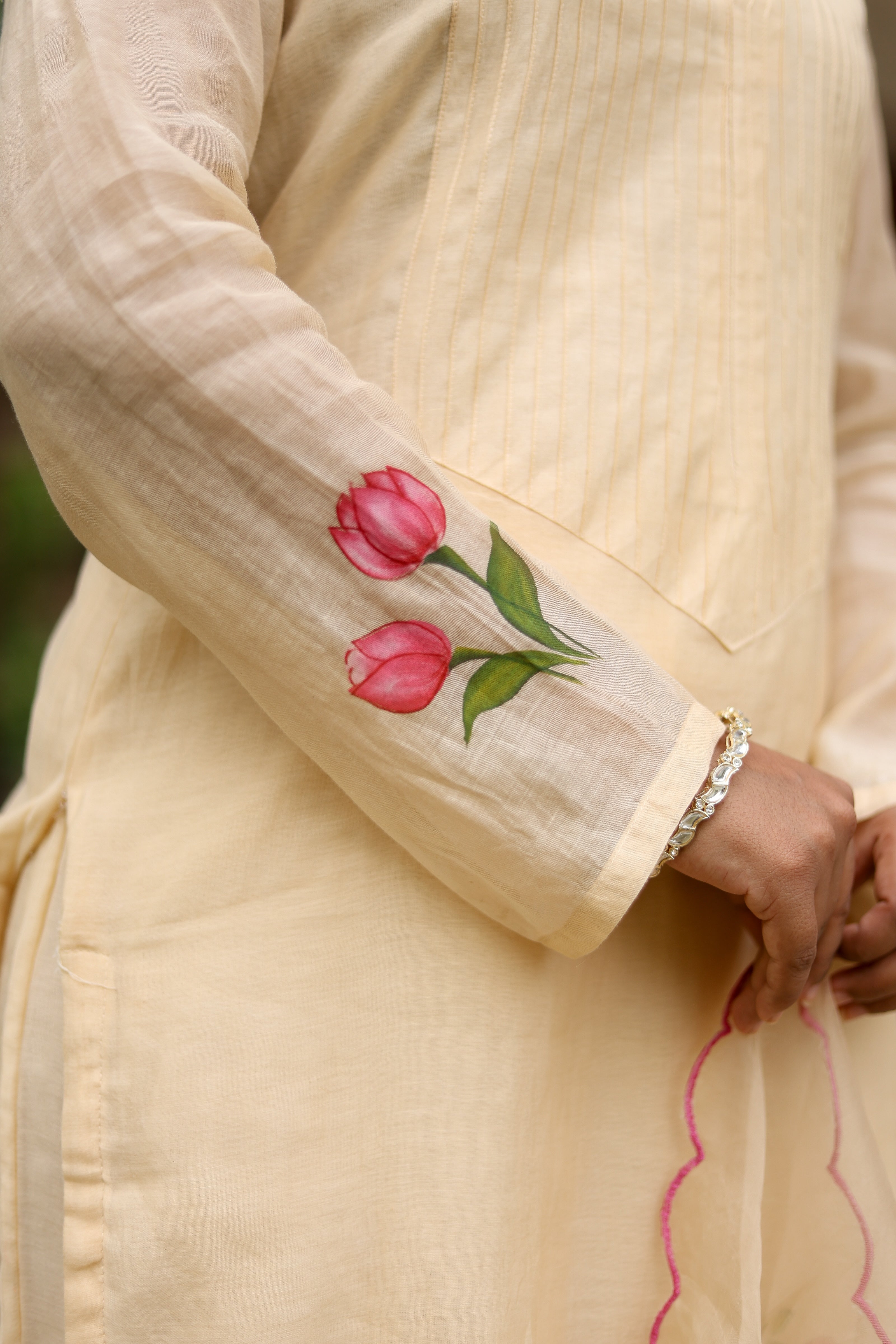 Tulip Whisper(Pure Mal Chanderi Handpainted Kurta Set with Organza Dupatta)