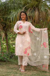 Blooming Blush (Pure Mal Chanderi Handpainted Kurta Set with Organza Dupatta)