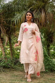 Blooming Blush (Pure Mal Chanderi Handpainted Kurta Set with Organza Dupatta)