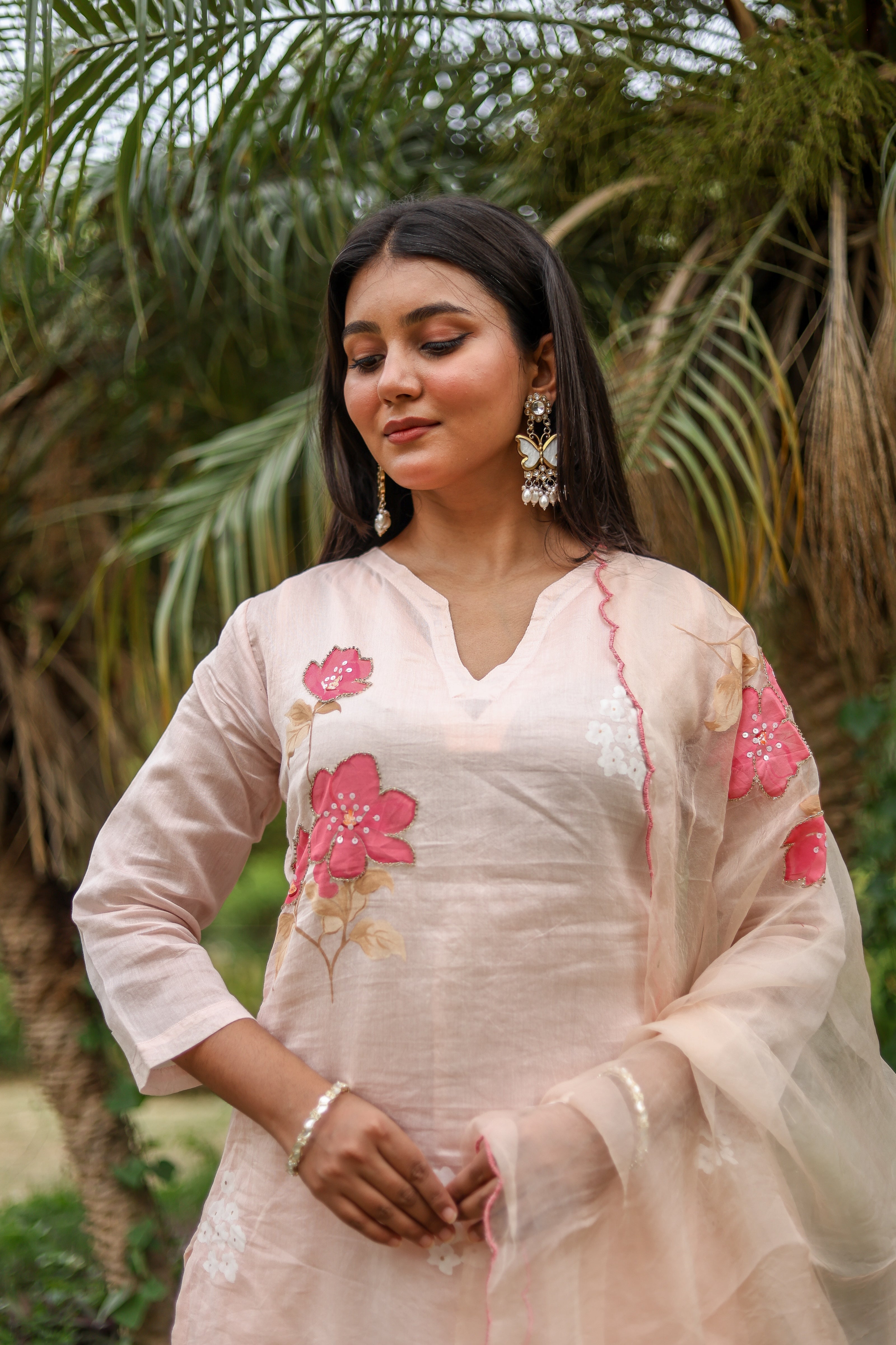 Blooming Blush (Pure Mal Chanderi Handpainted Kurta Set with Organza Dupatta)