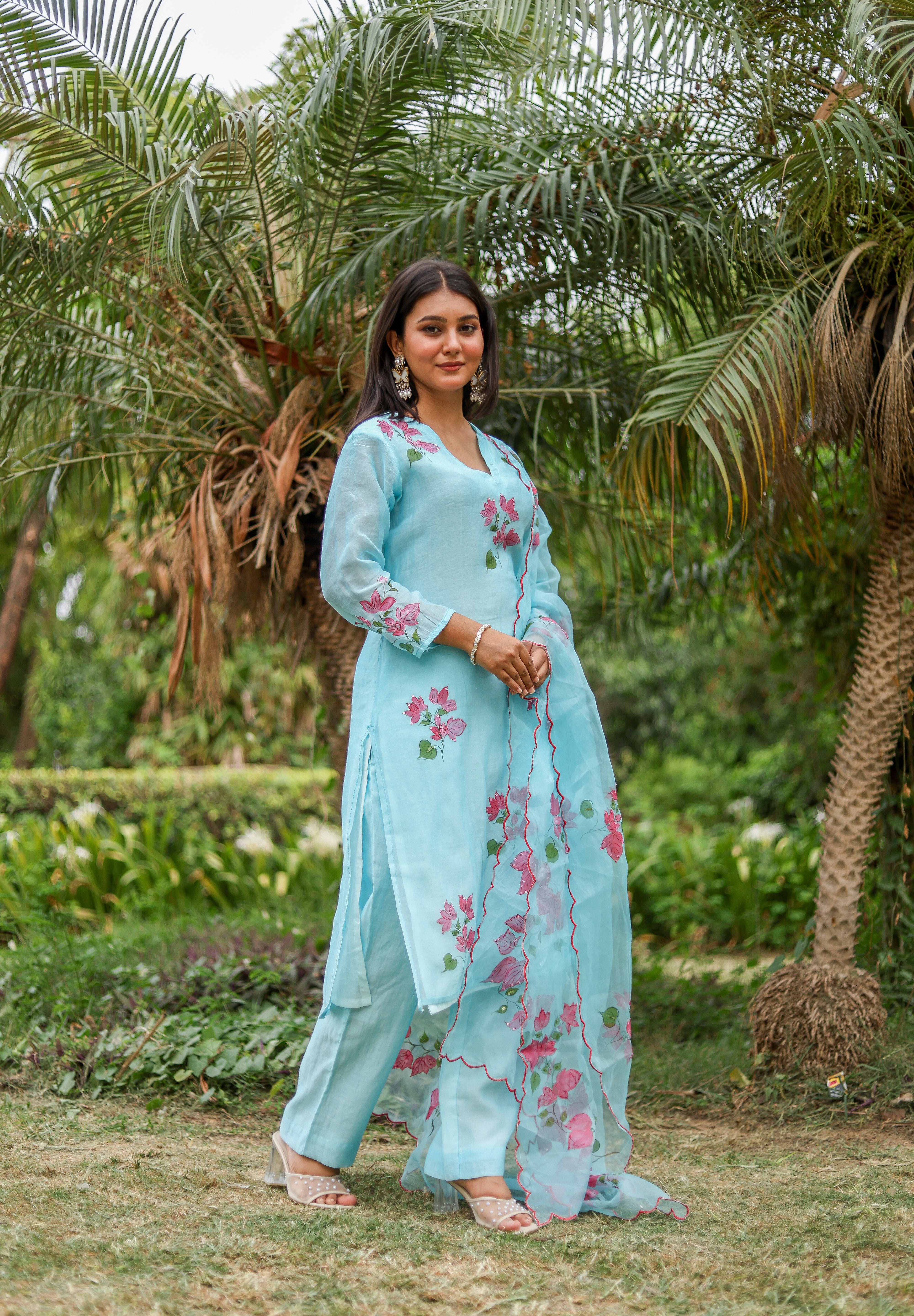 Bougainvillea Bliss (Pure Mal Chanderi Handpainted Kurta Set with Organza Dupatta)