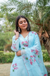 Bougainvillea Bliss (Pure Mal Chanderi Handpainted Kurta Set with Organza Dupatta)