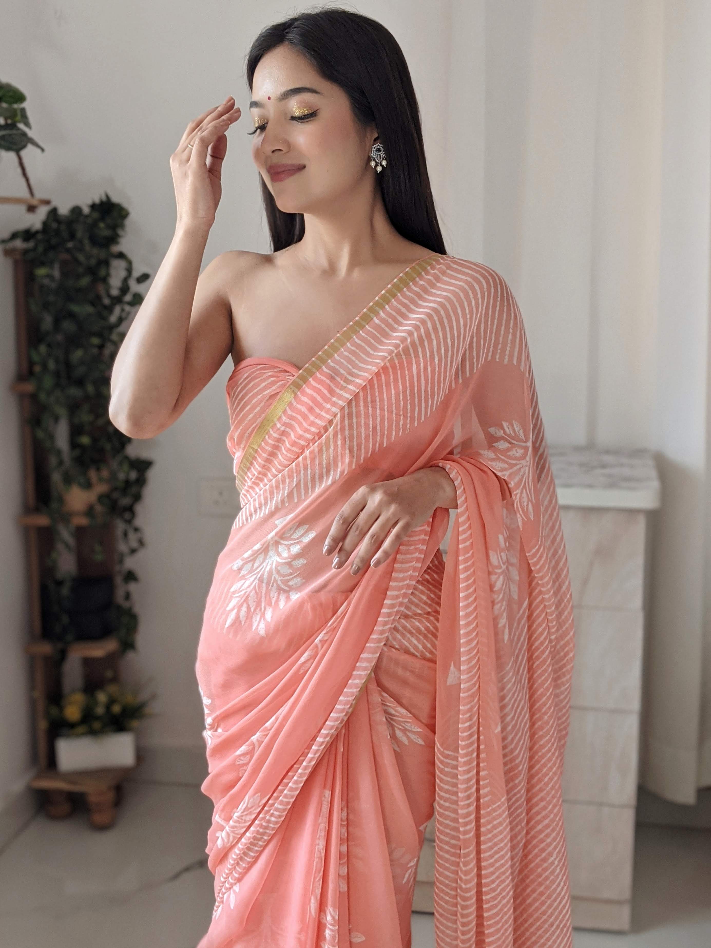 Chiffon saree with zari model silk border. | Pure georgette sarees, Chiffon  saree, Saree look